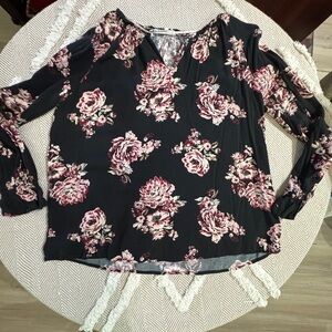 C&C California Black and Pink Floral Blouse
